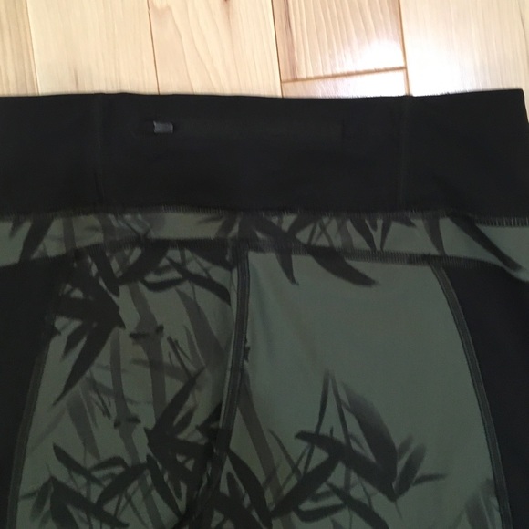 Sweaty Betty Green Zero Gravity Run Leggings Sz. M - Picture 7 of 11